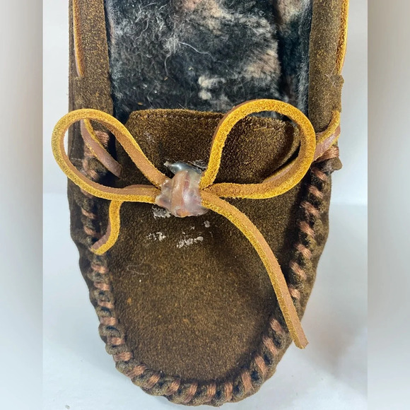Minnetonka Brown Suede Moccasins Great condition - Picture 3 of 10